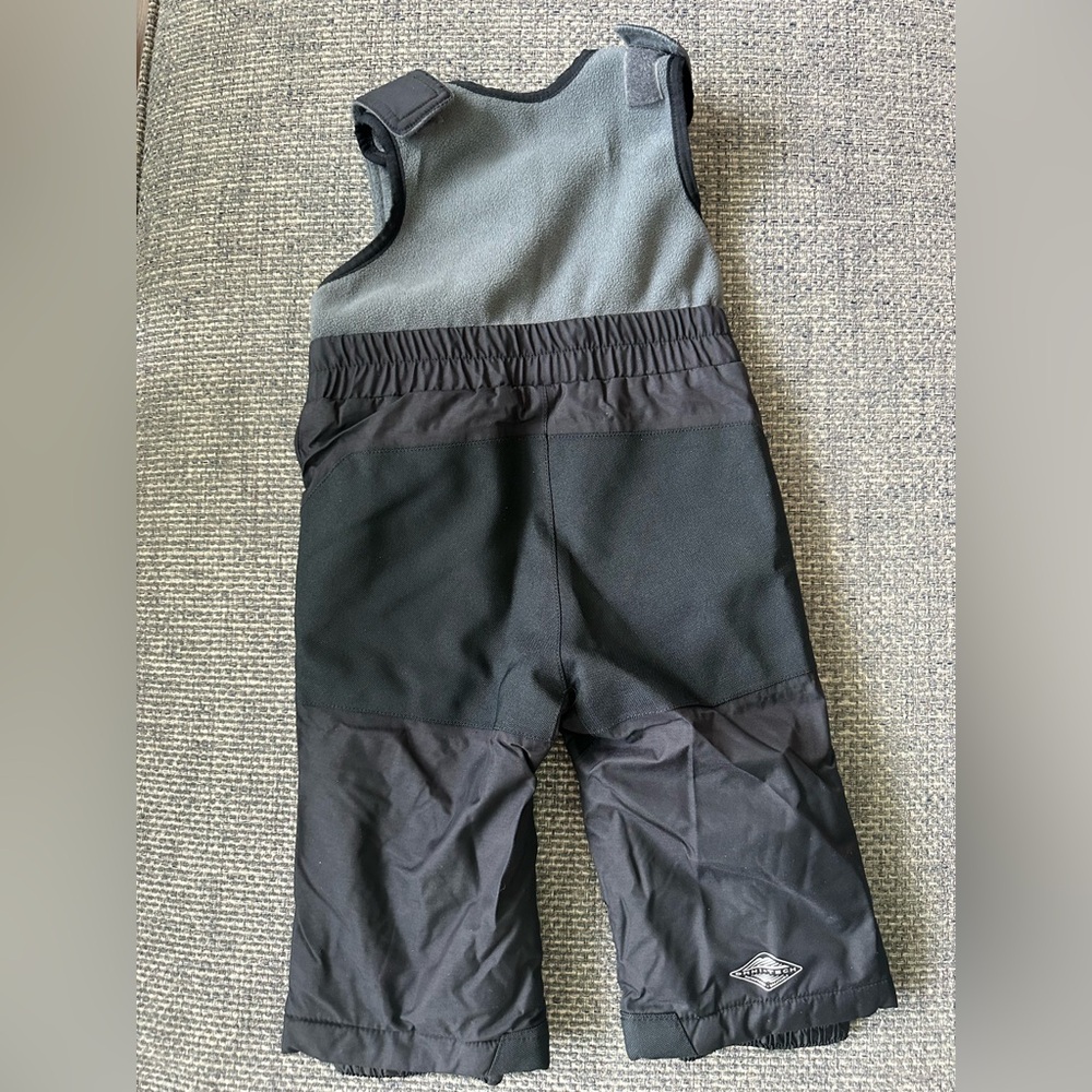 ❄️ Columbia Black Snowpant Overalls 👶 12-18 Months | Warm & Waterproof! - Picture 5 of 5